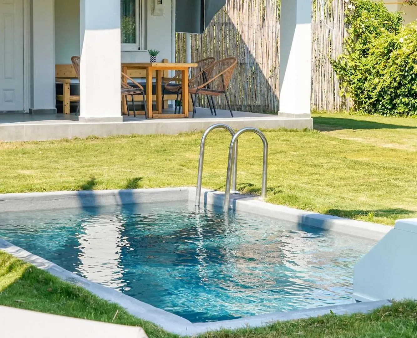 Vila Rafaelo Poolside Olympiada