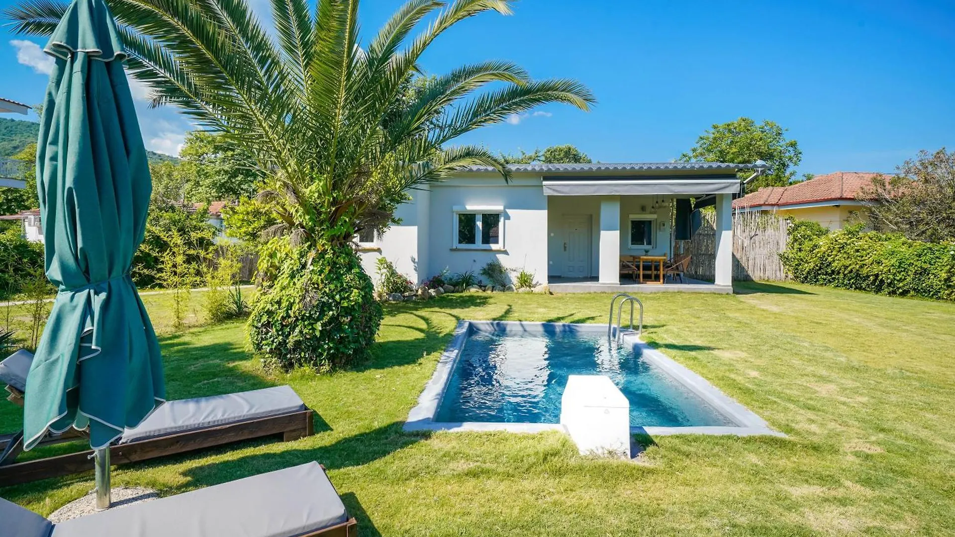 Vila Rafaelo Poolside Olympiada